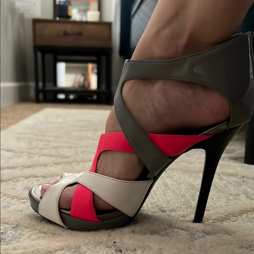 Stylish Gray, Pink, and White Women's Heels - Picture 3 of 4